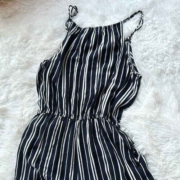 Stripped navy blue and white jump suit long, summer. H&M. Teen size 14+. - Picture 2 of 2
